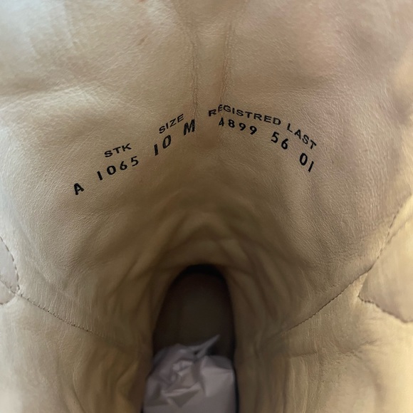 Corral Vintage Distressed Boots with Sequin Inlay - Picture 7 of 7